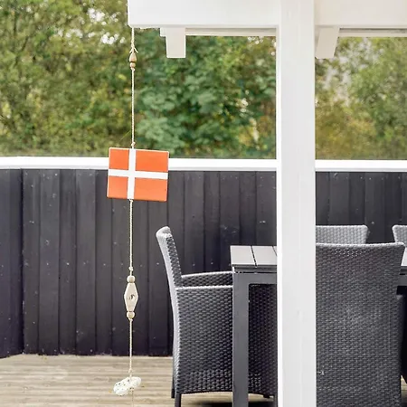8 Person In Albaek-by Traum * Ålbæk